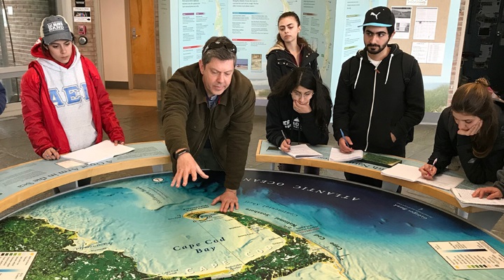 Bentley University Dean of Arts & Sciences Rick Oches and students 