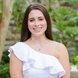 Headshot of Masters of Accounting student Jessica Chicko